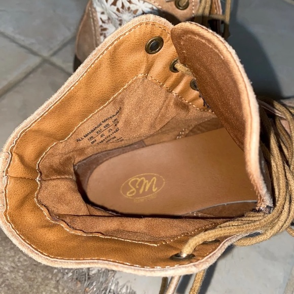 Tan booties - Picture 6 of 6